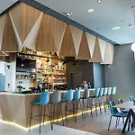 Hotel Courtyard By Marriott Floreasca 4*