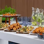 Courtyard By Marriott Floreasca Hotel 4*