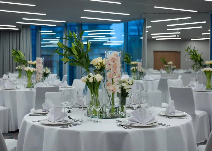 Courtyard By Marriott Floreasca מלון 4*