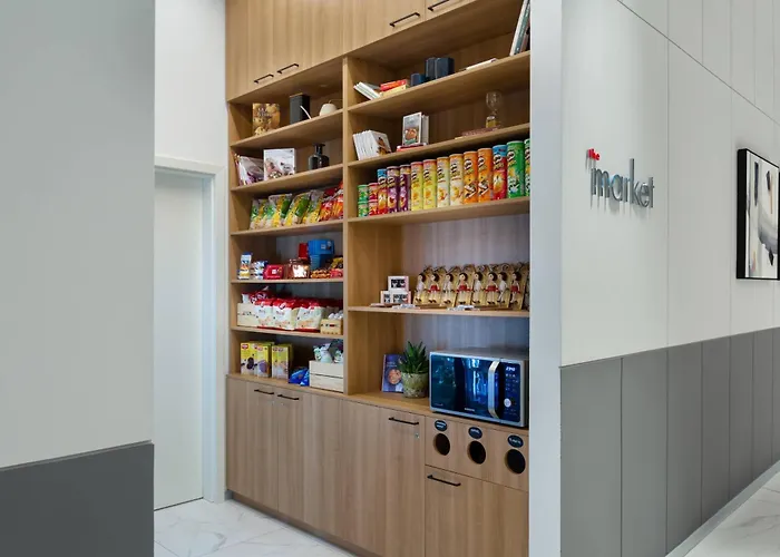 Courtyard By Marriott Floreasca מלון