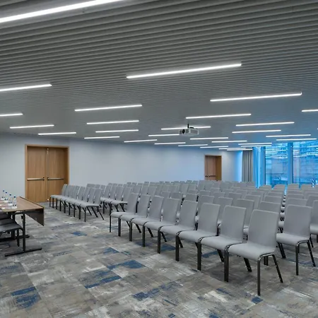 Готель Courtyard By Marriott Floreasca Бухарест