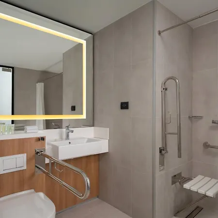 Courtyard By Marriott Floreasca Bükreş