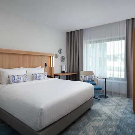 Hotel Courtyard By Marriott Floreasca 4*