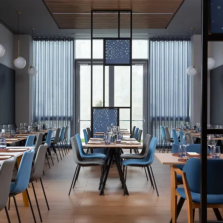 Courtyard By Marriott Floreasca Hotel