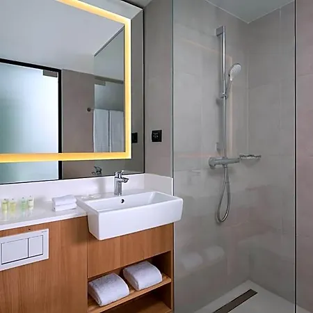 Hotel Courtyard By Marriott Floreasca Bucharest