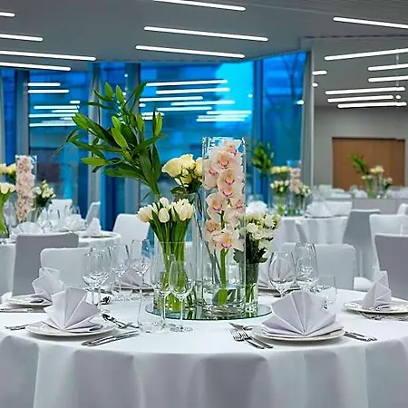 Hotel Courtyard By Marriott Floreasca 4*