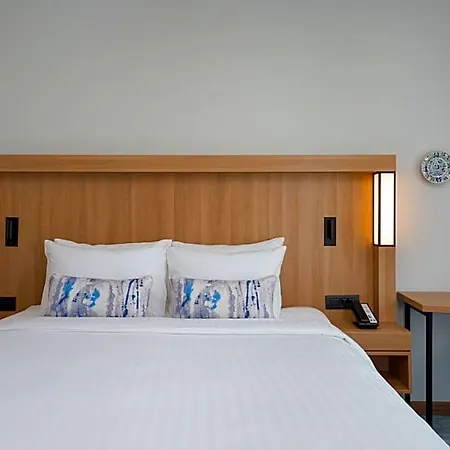 Courtyard By Marriott Floreasca 4* Bucharest