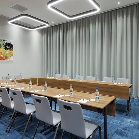 Courtyard By Marriott Floreasca Hotel 4*