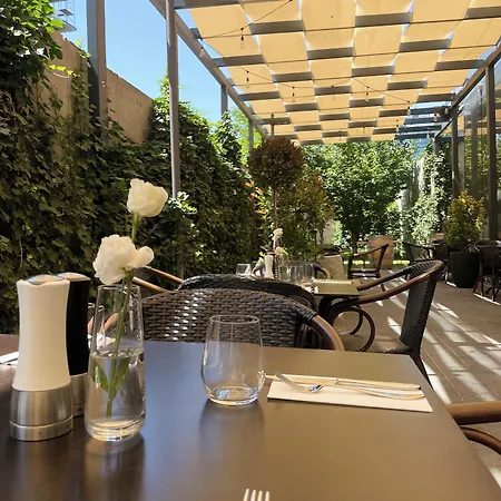 Courtyard By Marriott Floreasca 4*