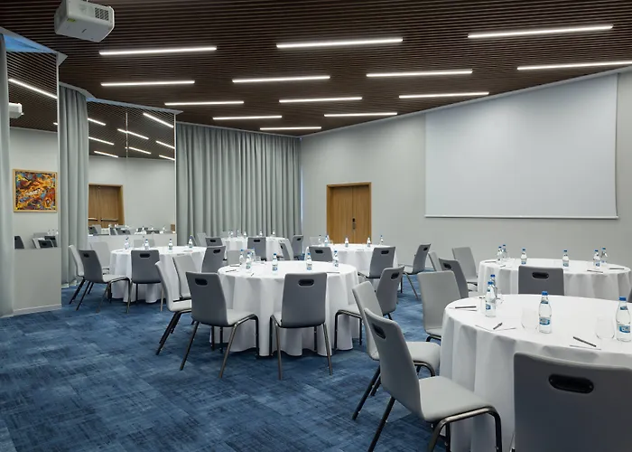 Courtyard By Marriott Floreasca Hotel