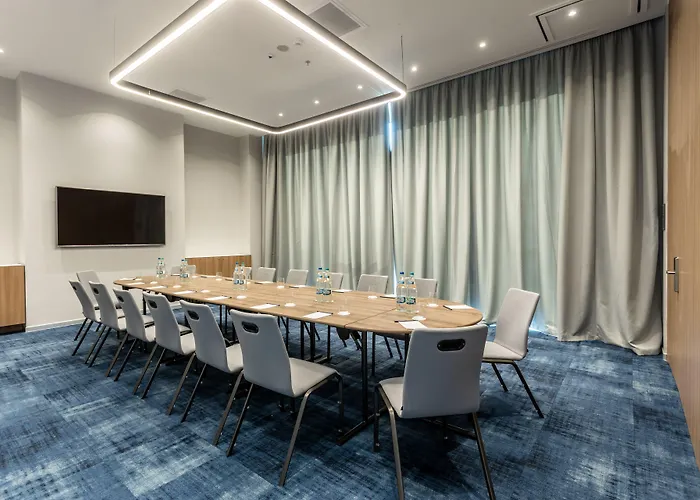 Courtyard By Marriott Floreasca Отель